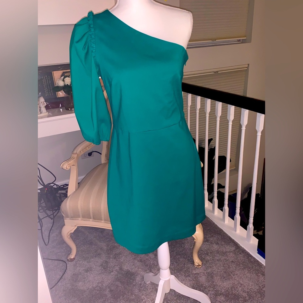 Brand new dress from Zara, emerald green , size large,